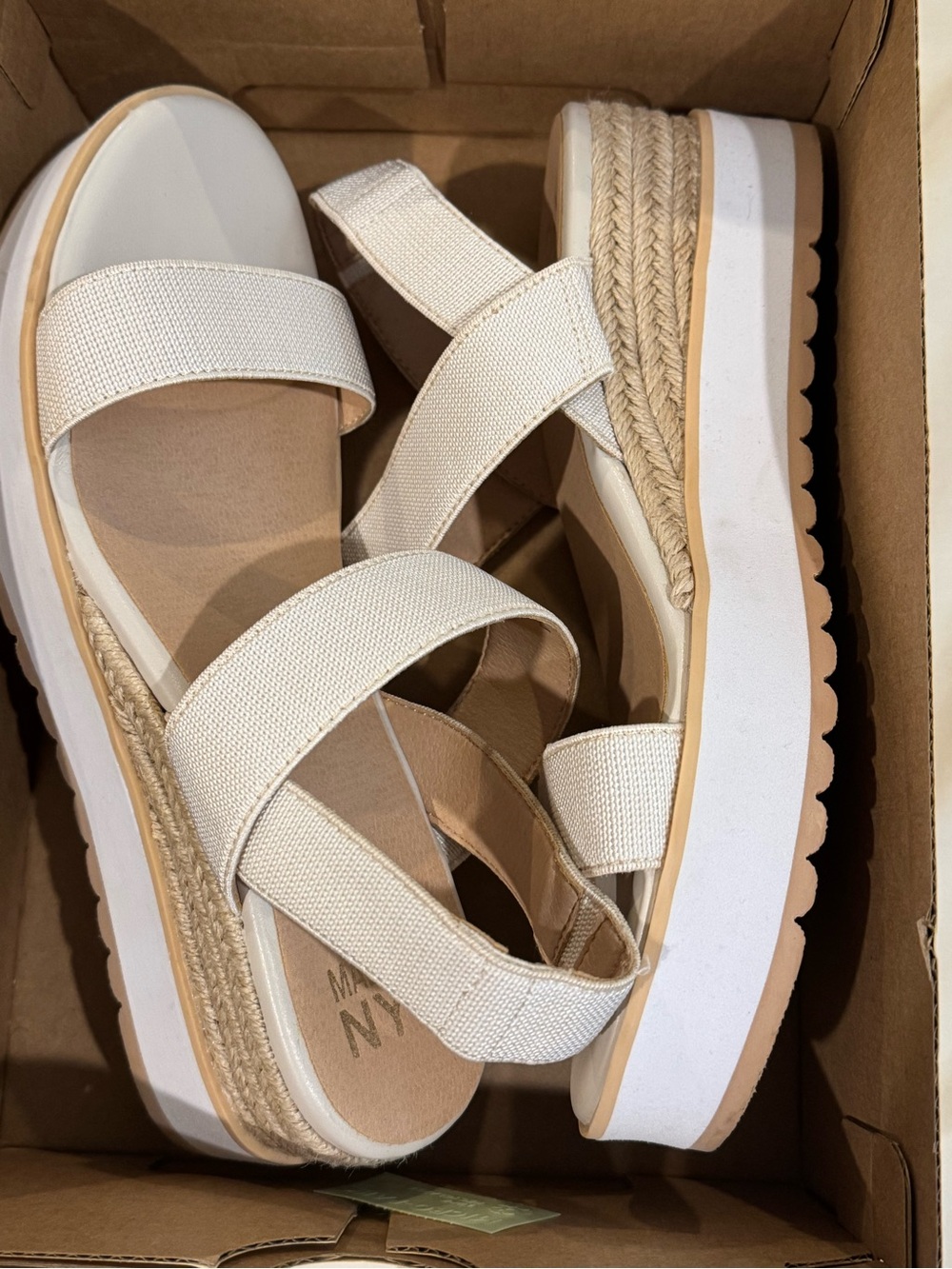 Neutral Cream Platform Sandals with Elastic Cross Straps